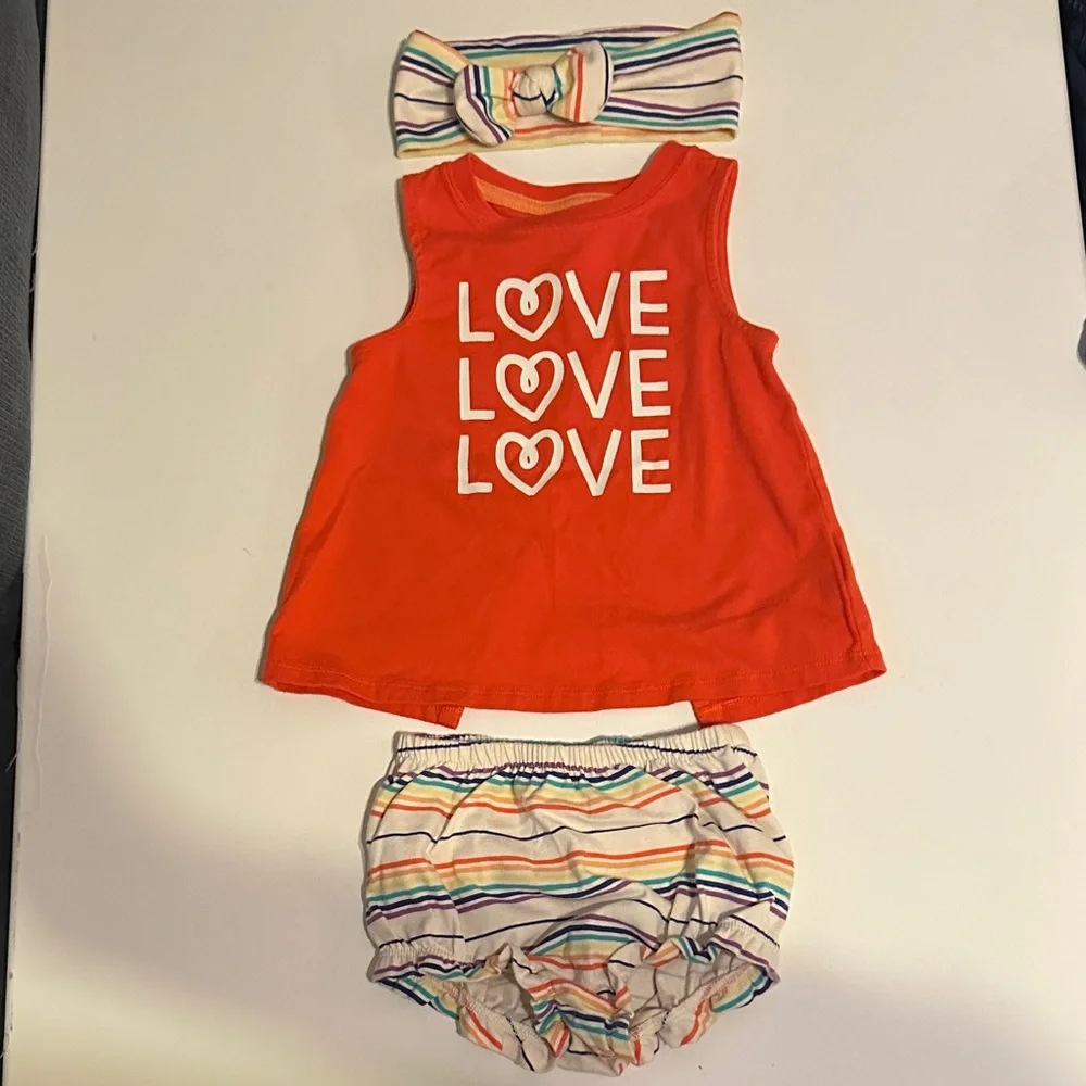 Cat & Jack Love Print Outfit